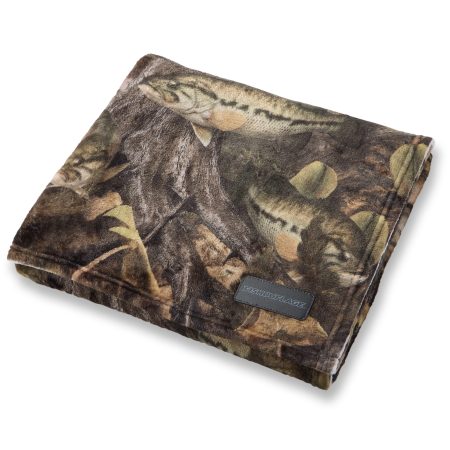 Cozy Cabin Fleece Throw (Bass)