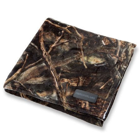 Cozy Cabin Fleece Throw (Catfish)